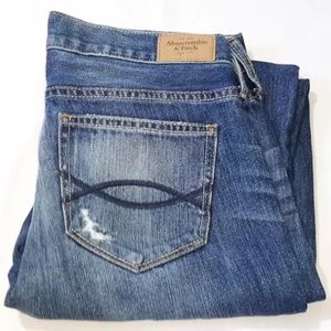 Abercrombie & Fitch distressed Jeans
